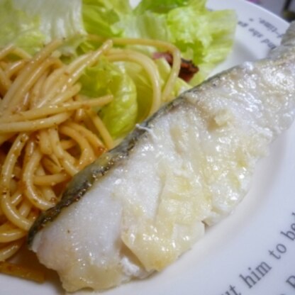 美味しくできました！下味に、小麦粉の付け方、簡単なことでもちゃんとやると全然違う仕上がりに！癖で蓋をしてしまってカリッと焼けなかったのが残念